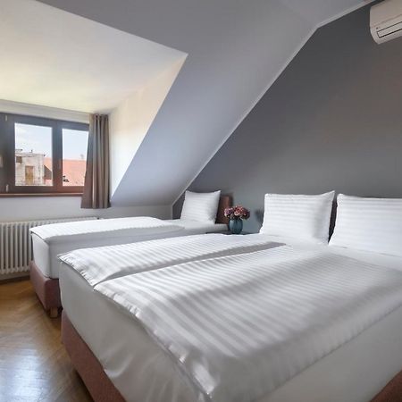 Bohemian Dreams Apartments And Suites Prague Luaran gambar