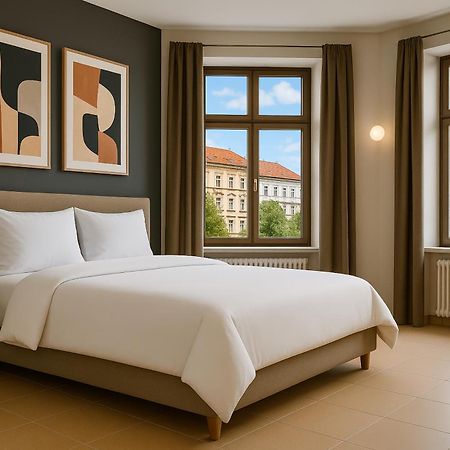 Bohemian Dreams Apartments And Suites By Dwellfort Prague Luaran gambar