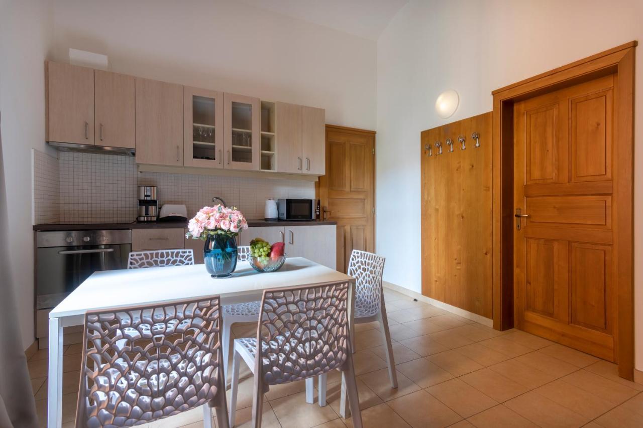 Bohemian Dreams Apartments And Suites By Dwellfort Prague Luaran gambar