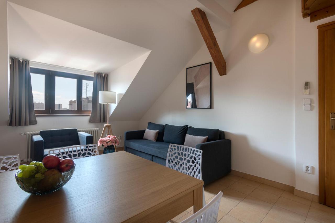 Bohemian Dreams Apartments And Suites By Dwellfort Prague Luaran gambar