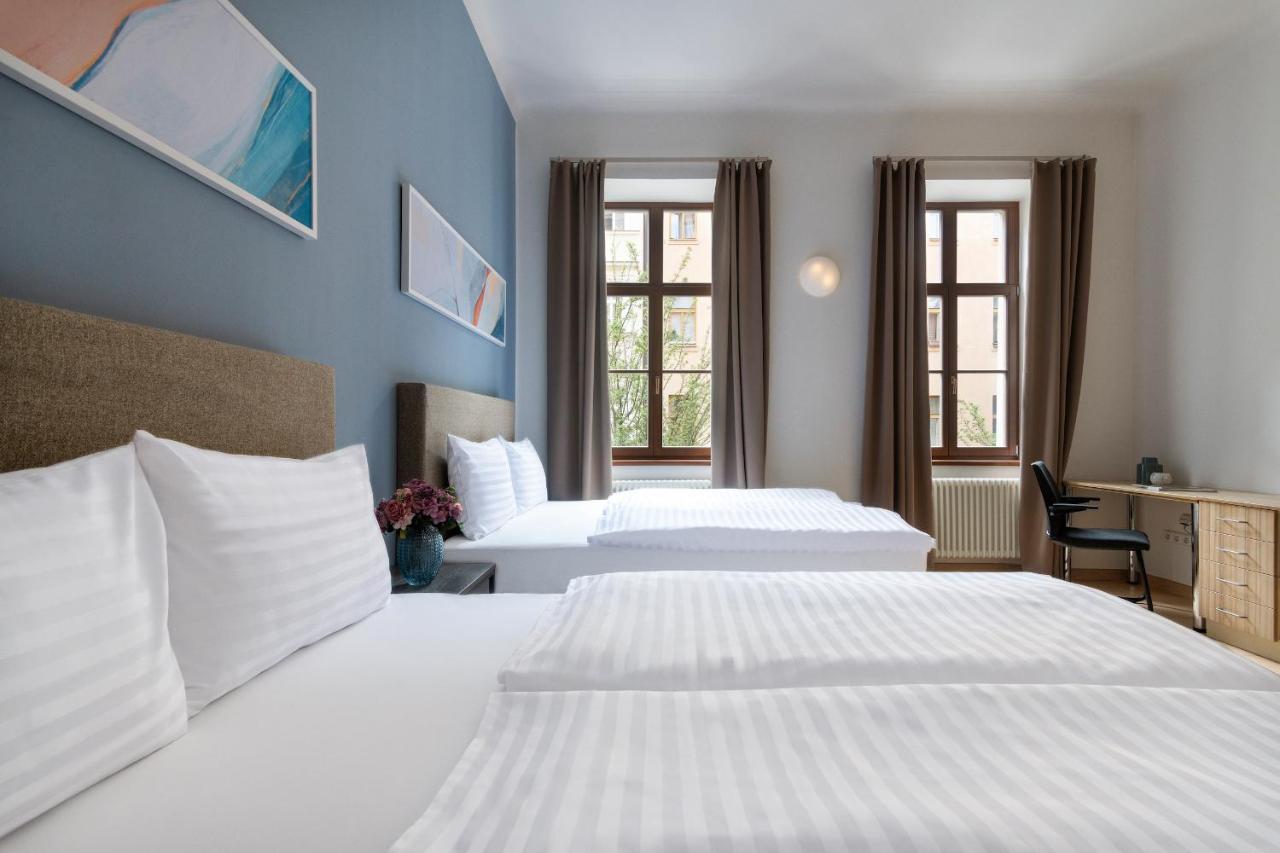 Bohemian Dreams Apartments And Suites By Dwellfort Prague Luaran gambar