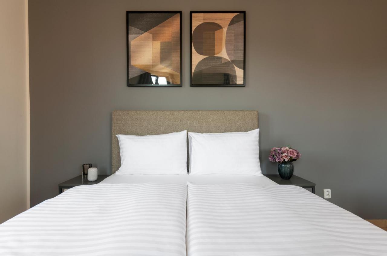Bohemian Dreams Apartments And Suites By Dwellfort Prague Luaran gambar