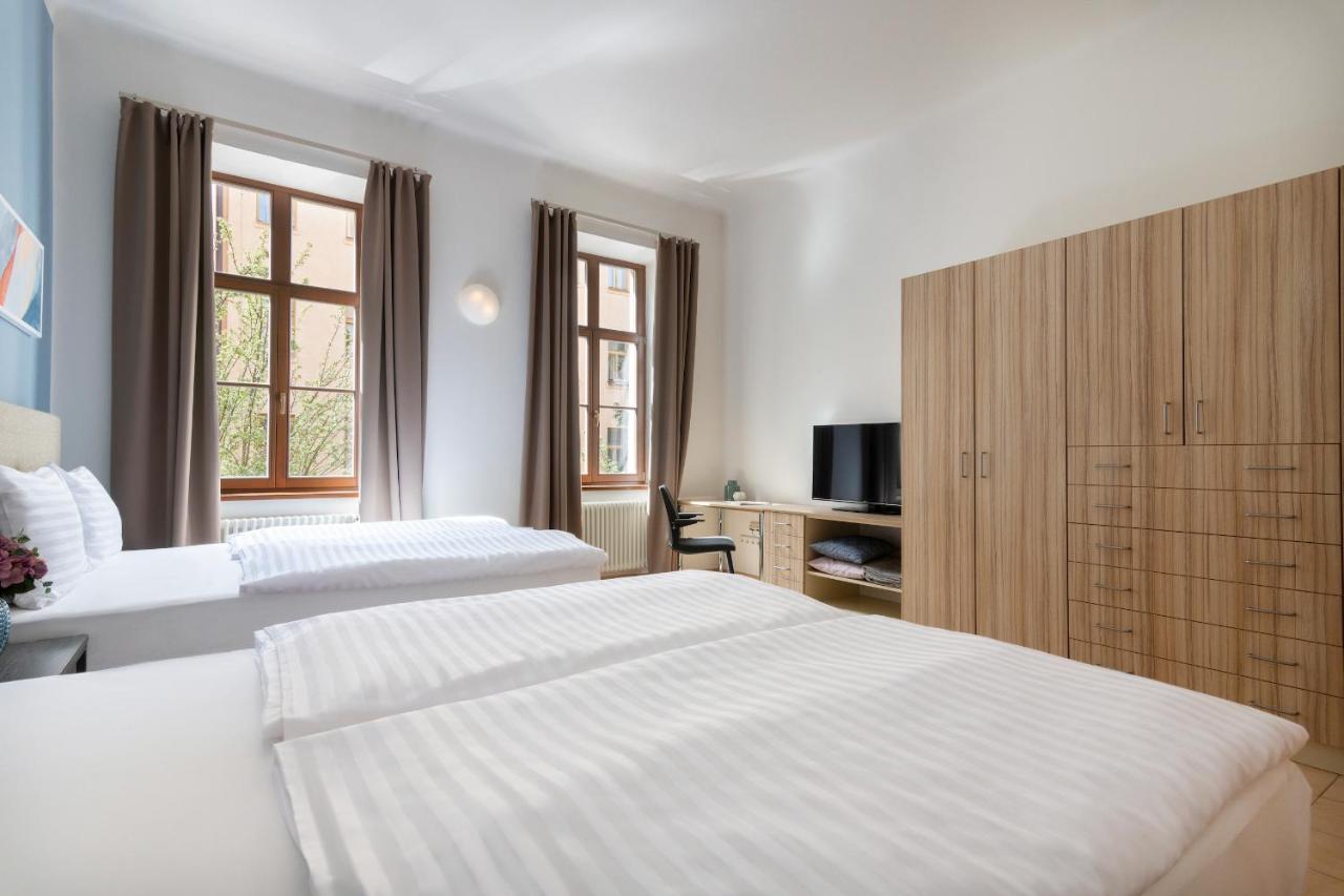 Bohemian Dreams Apartments And Suites By Dwellfort Prague Luaran gambar