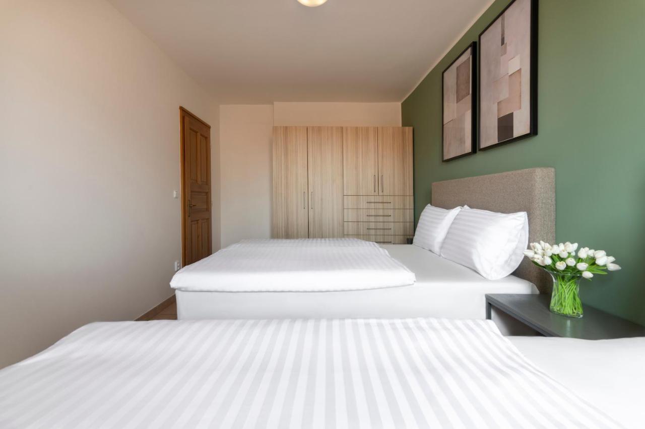 Bohemian Dreams Apartments And Suites By Dwellfort Prague Luaran gambar
