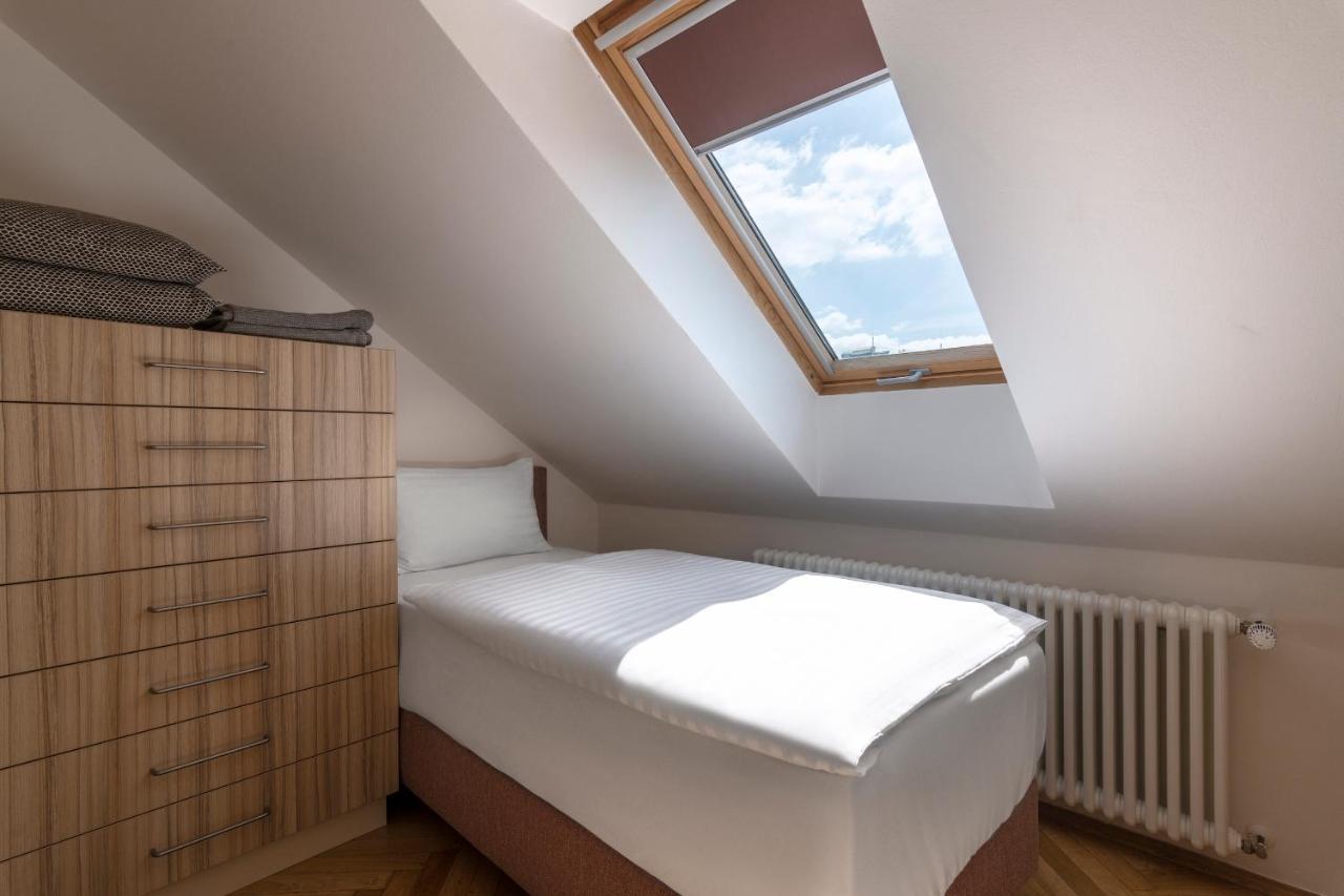 Bohemian Dreams Apartments And Suites Prague Luaran gambar