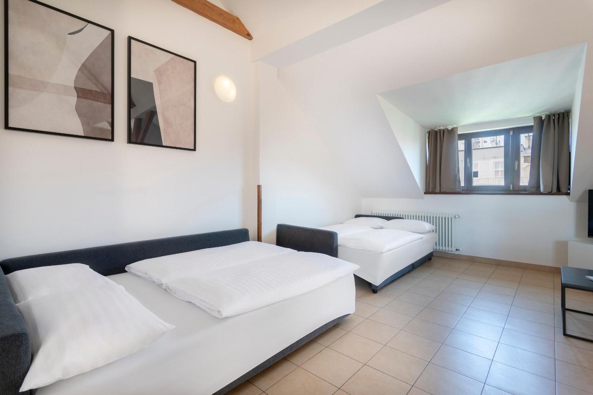 Bohemian Dreams Apartments And Suites By Dwellfort Prague Bilik gambar